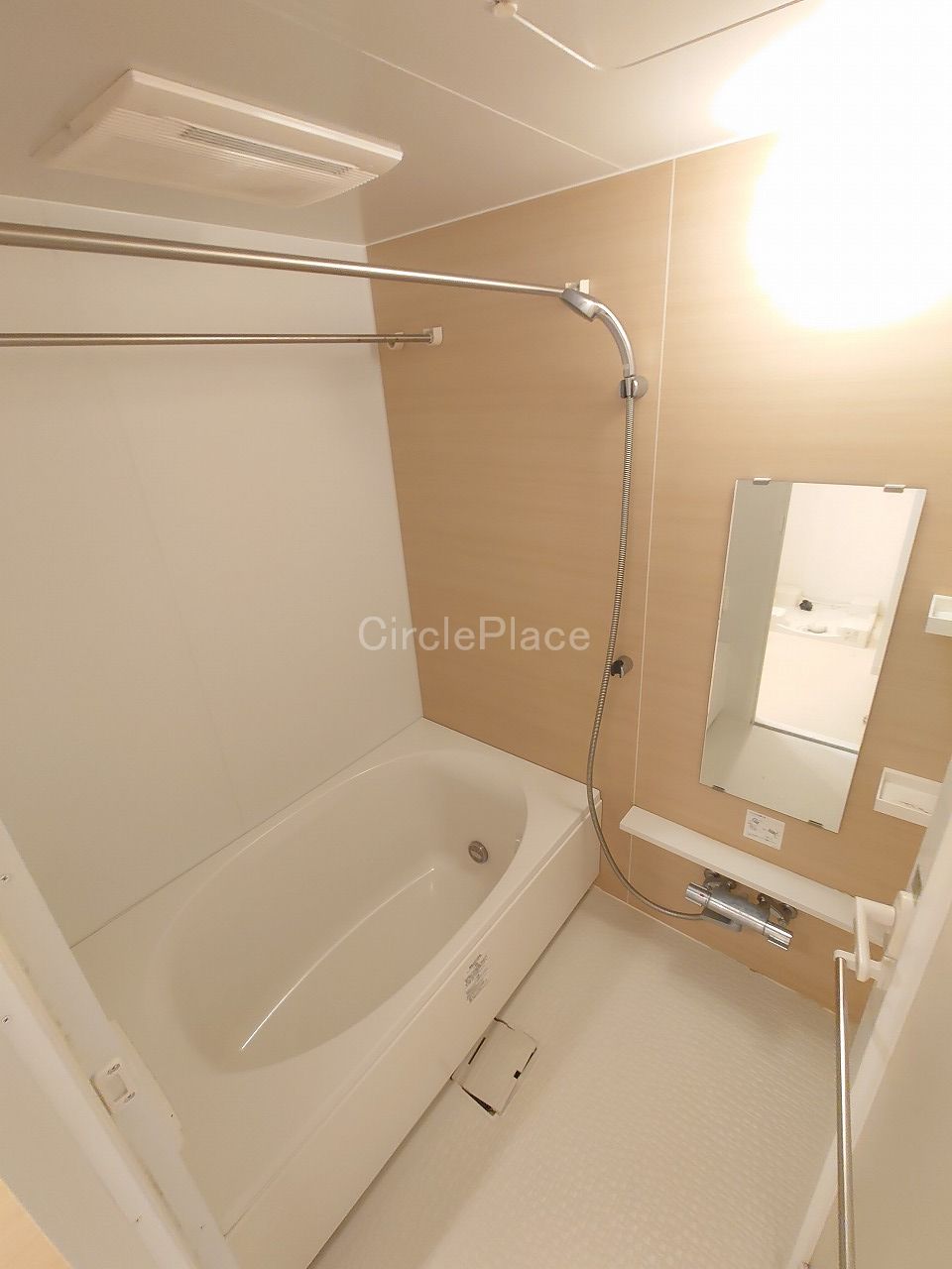 バス・シャワールーム　室内クリーニング前