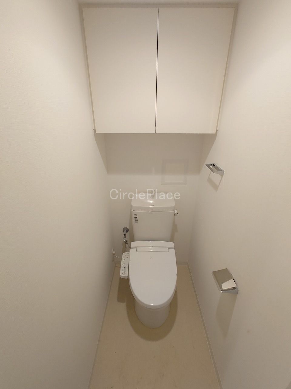 トイレ　室内クリーニング前