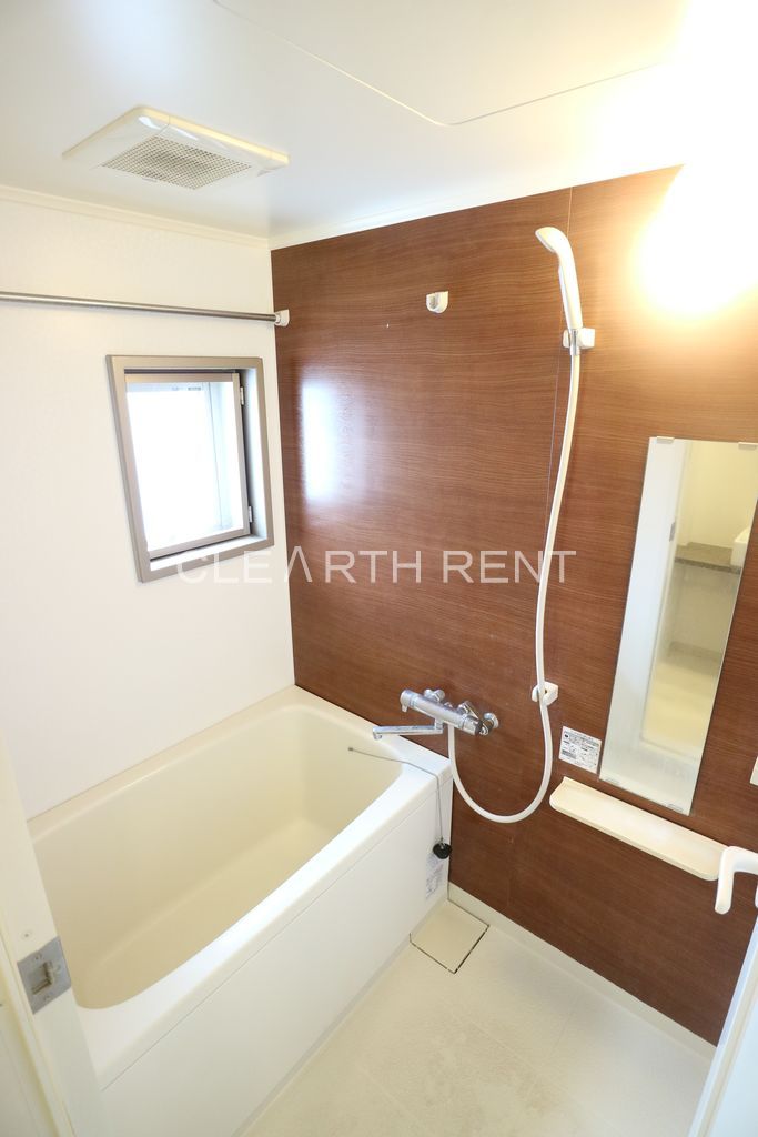 バス・シャワールーム　同タイプ別住戸写真となります。現況と異なる場合がございます。