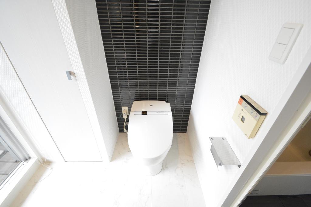 トイレ　シャワー付トイレ