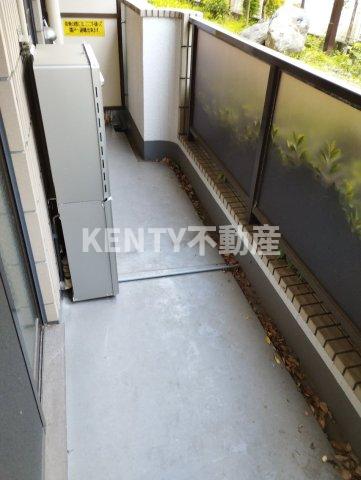 バルコニー　陽当たり良好なバルコニーです