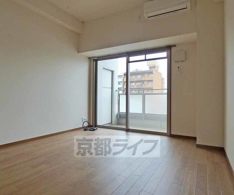 居室・リビング　綺麗な洋室です。