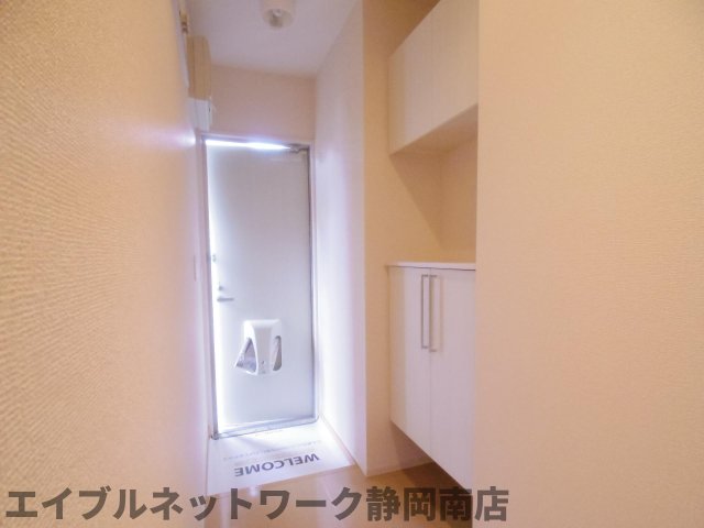 玄関　きれいな玄関です