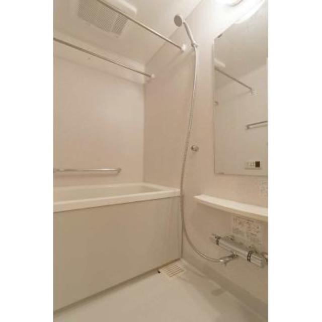 バス・シャワールーム　※写真は同タイプ住戸です。