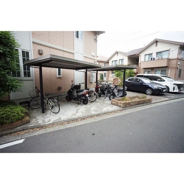 その他共有部分　駐輪場が無料であります♪