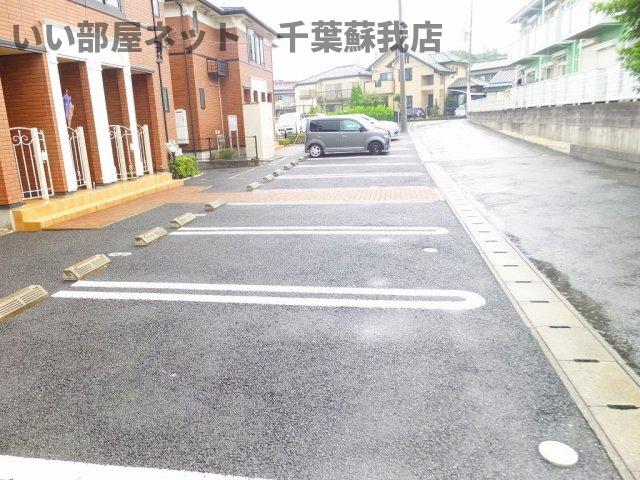 駐車場　駐車スペースもあります