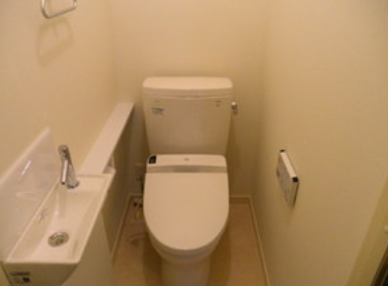 トイレ　清潔感のあるトイレです