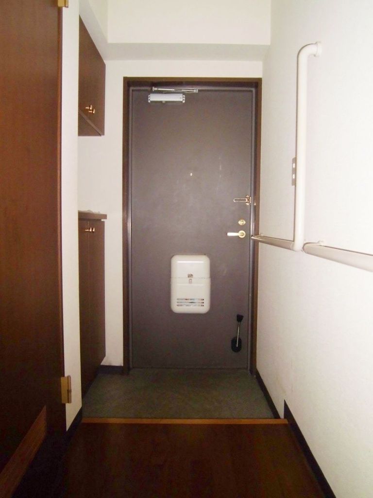 玄関　玄関(別部屋参考写真)