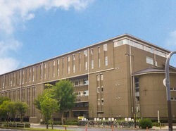 中学校　私立相愛中学校（中学校）まで867m