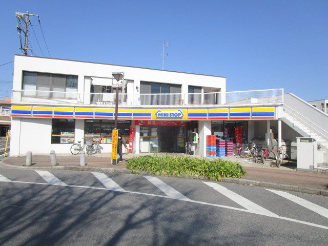 コンビニ　ミニストップみどり台駅前店（コンビニ）まで420m
