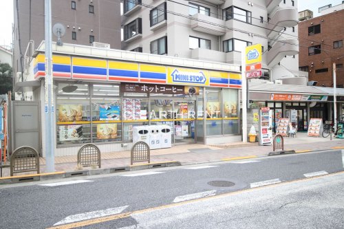 コンビニ　ミニストップ 白金6丁目店（コンビニ）まで593m