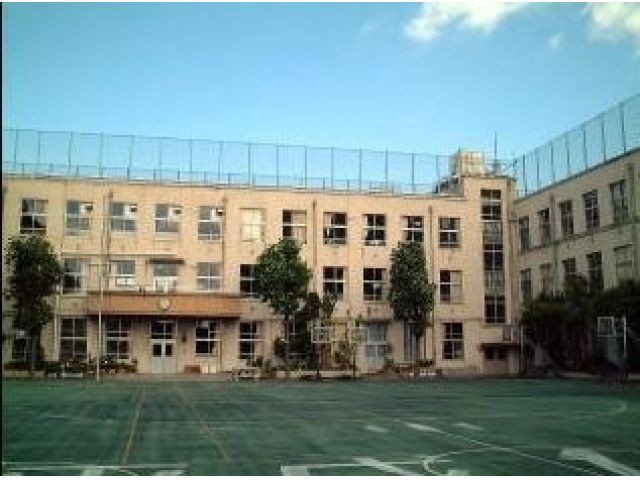 小学校　明化小学校（小学校）まで382m
