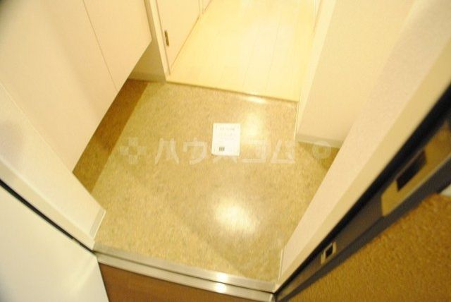 セレニテ新大阪弐番館の玄関写真