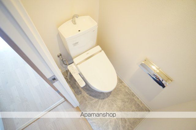 ＪＲ関西本線 奈良駅 徒歩6分 6階建 築10年のトイレ写真