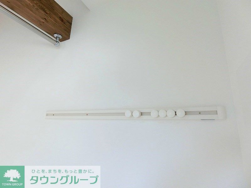 その他　安心のカラーモニター付インターホンです！