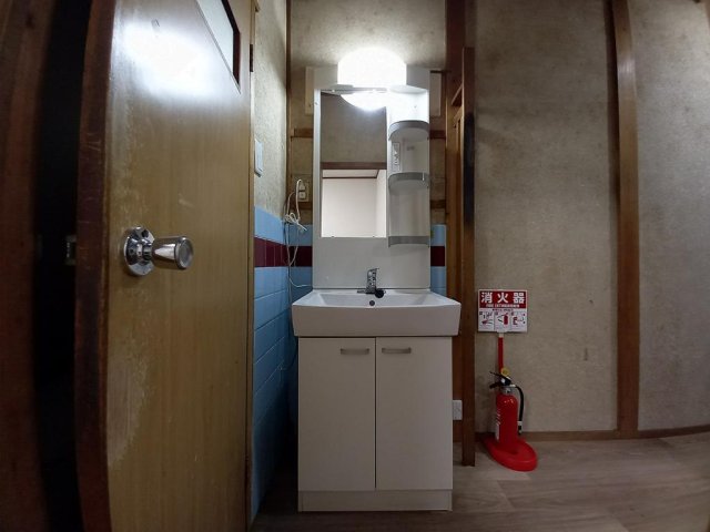 京阪交野線 村野駅 徒歩15分 2階建 築49年の内装写真