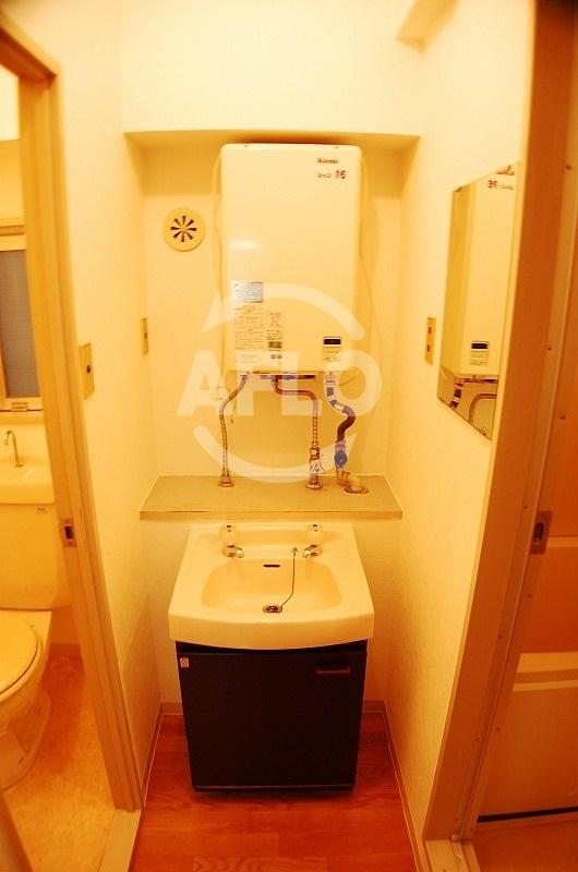 洗面設備　CITY SPIRE立売堀　独立洗面化粧台