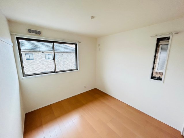 その他部屋・スペース　退去前のため同形の別部屋の写真です