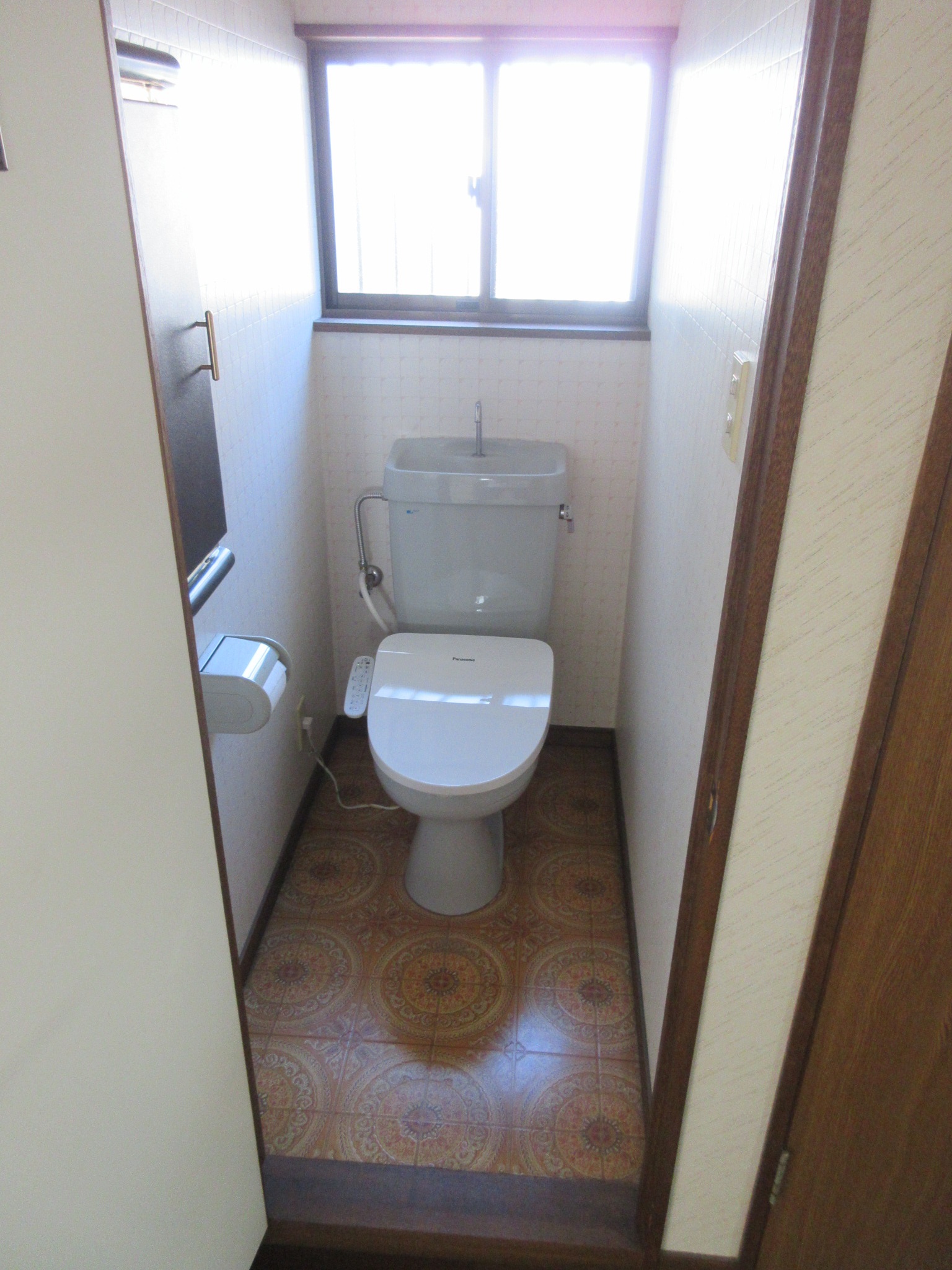 ＪＲ上越線 渋川駅 徒歩14分 2階建 築35年のトイレ写真