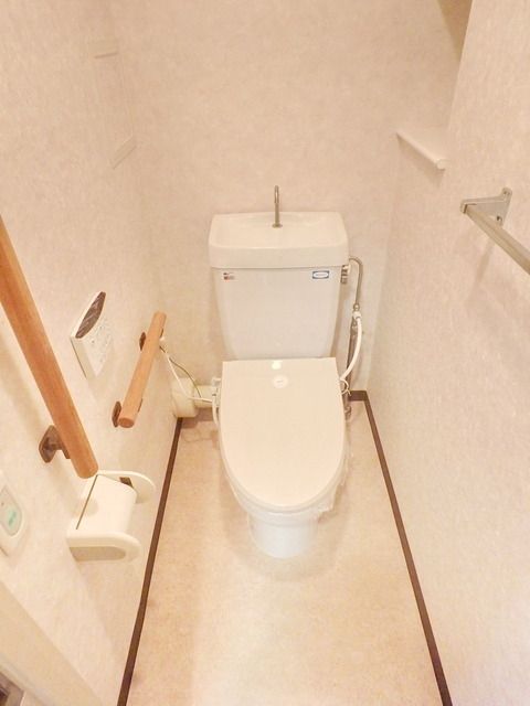 コーポレート小金井梶野通り7号棟のトイレ写真