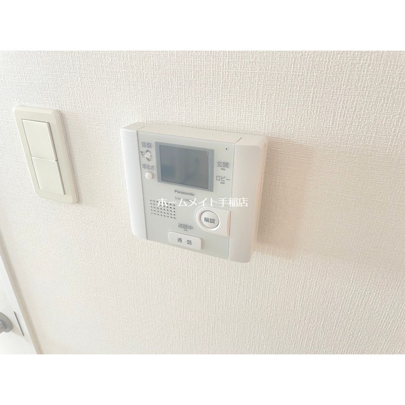 セキュリティ　モニター付きインターホン♪