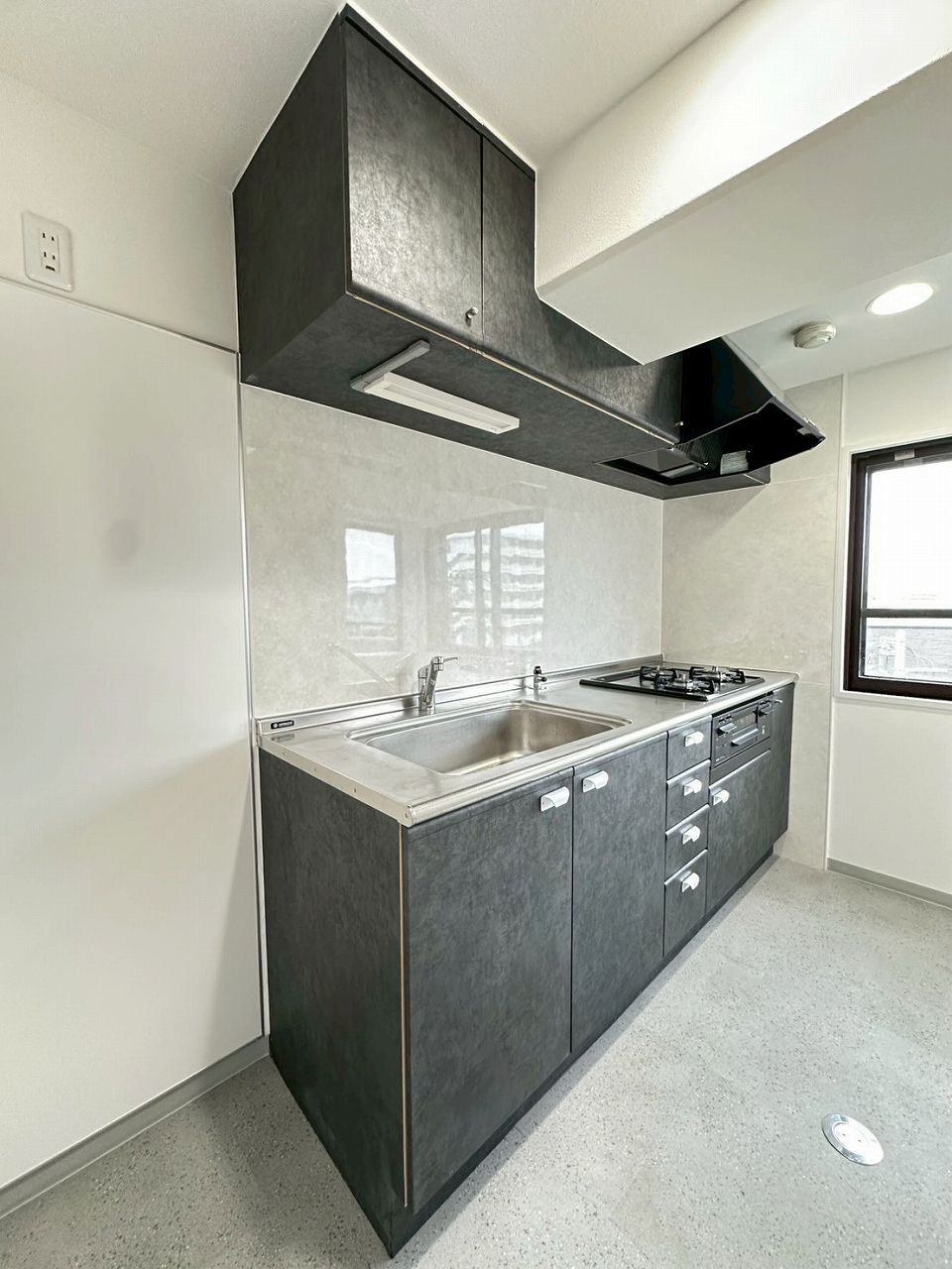 キッチン　※同物件、別部屋の写真です。