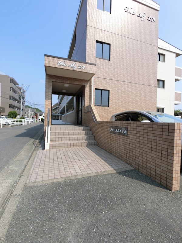 ブルースカイ土井の外観写真
