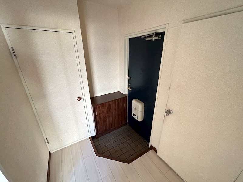 レジデンシア甲子園の玄関写真
