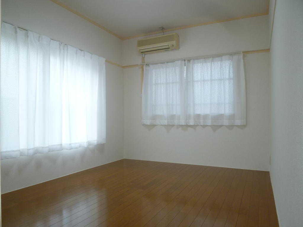 池田マンションの居間写真