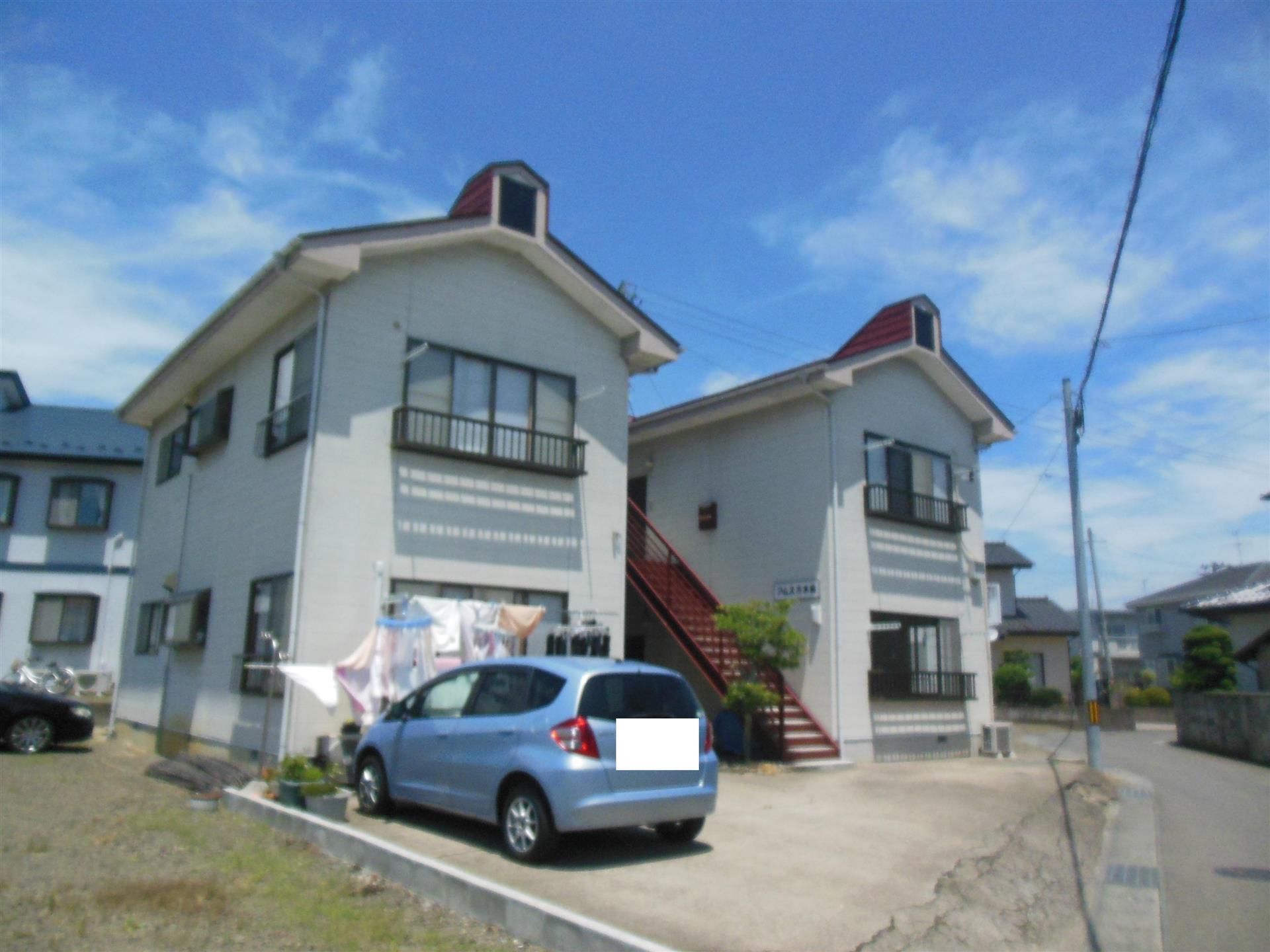 アムス方木田の建物外観