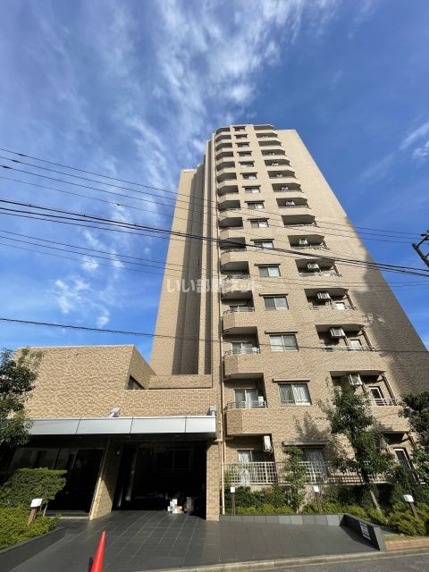 名古屋市東区代官町のマンションの建物外観