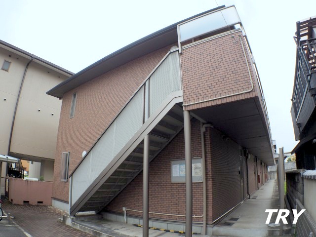 建物外観　生活便利な環境です！