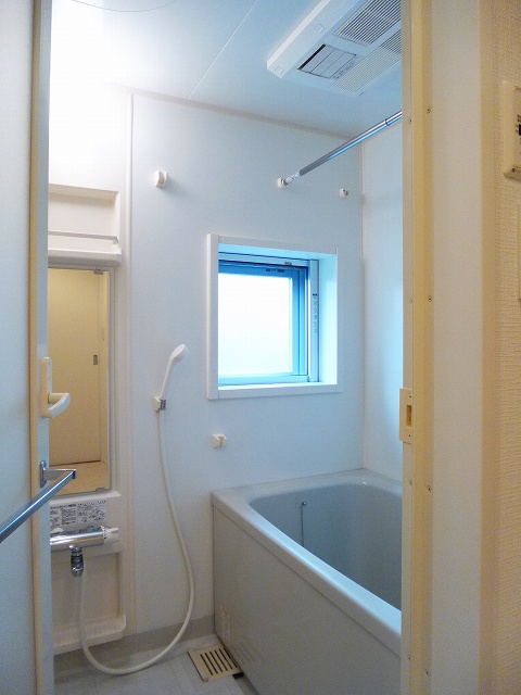 バス・シャワールーム　オーキッドレジデンス蔵前IIのバスルームです、自動お湯張り機能