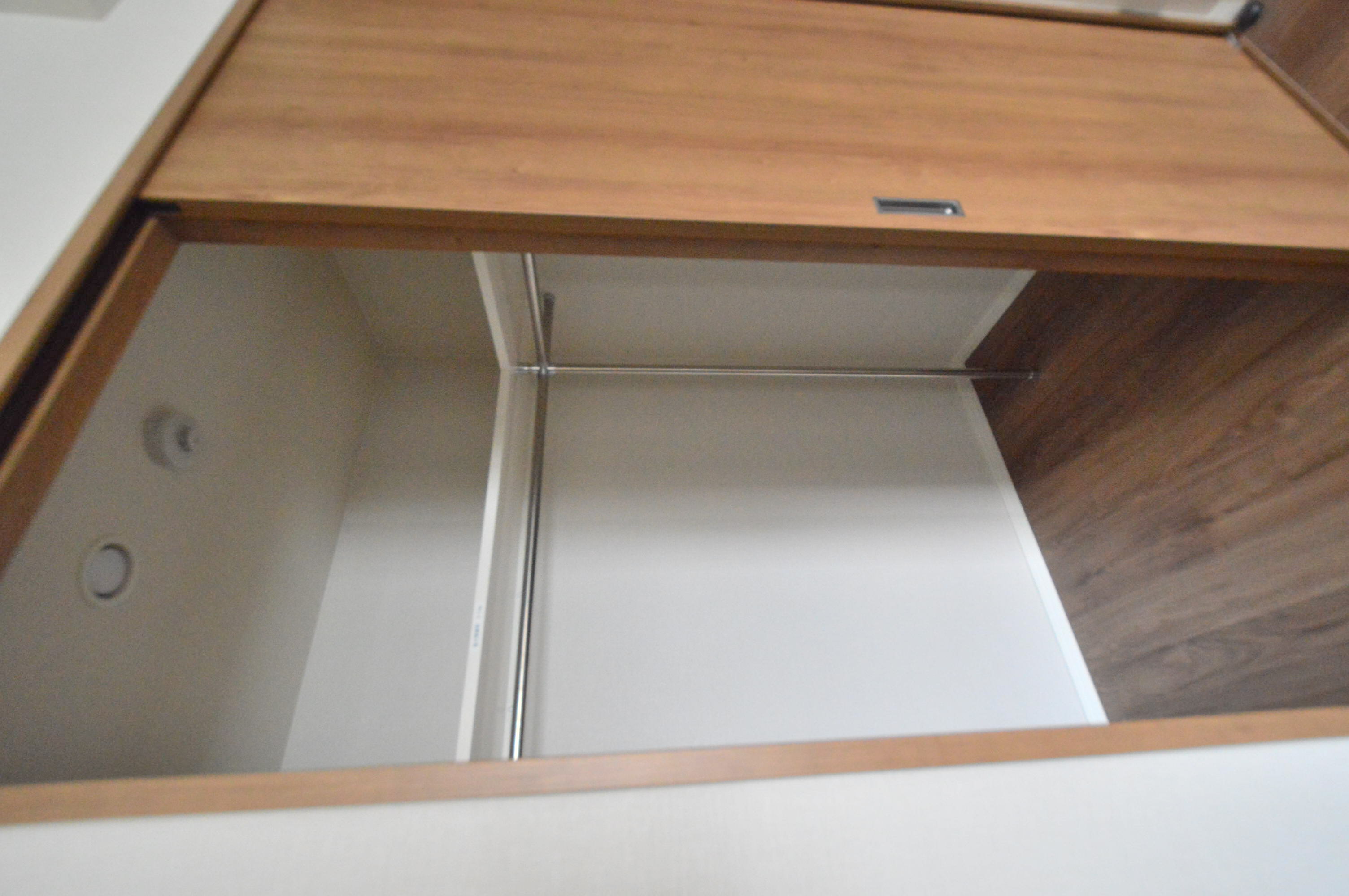 収納　広々ウォークインクローゼット