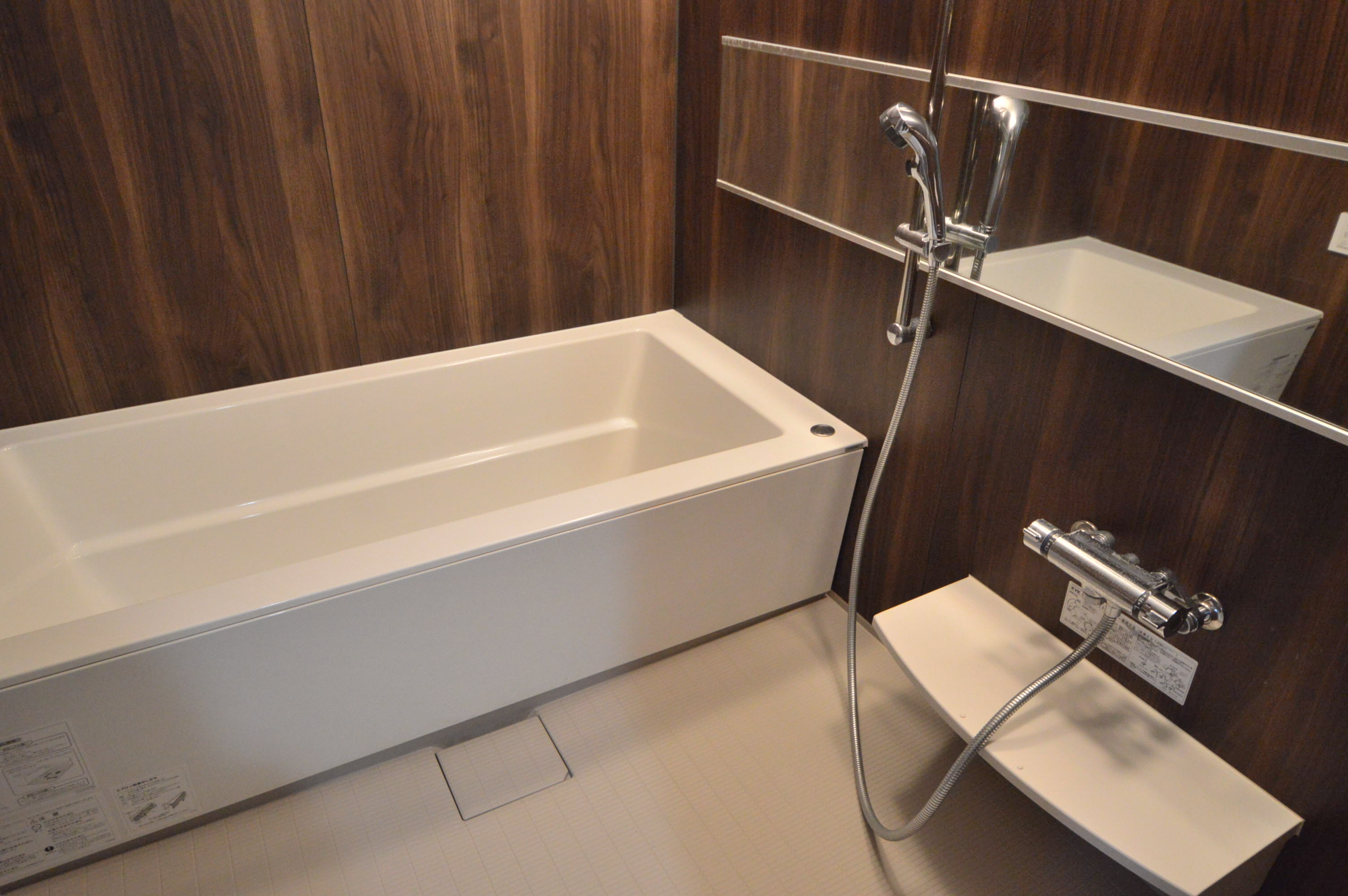 バス・シャワールーム　安らぎを与える広々お風呂