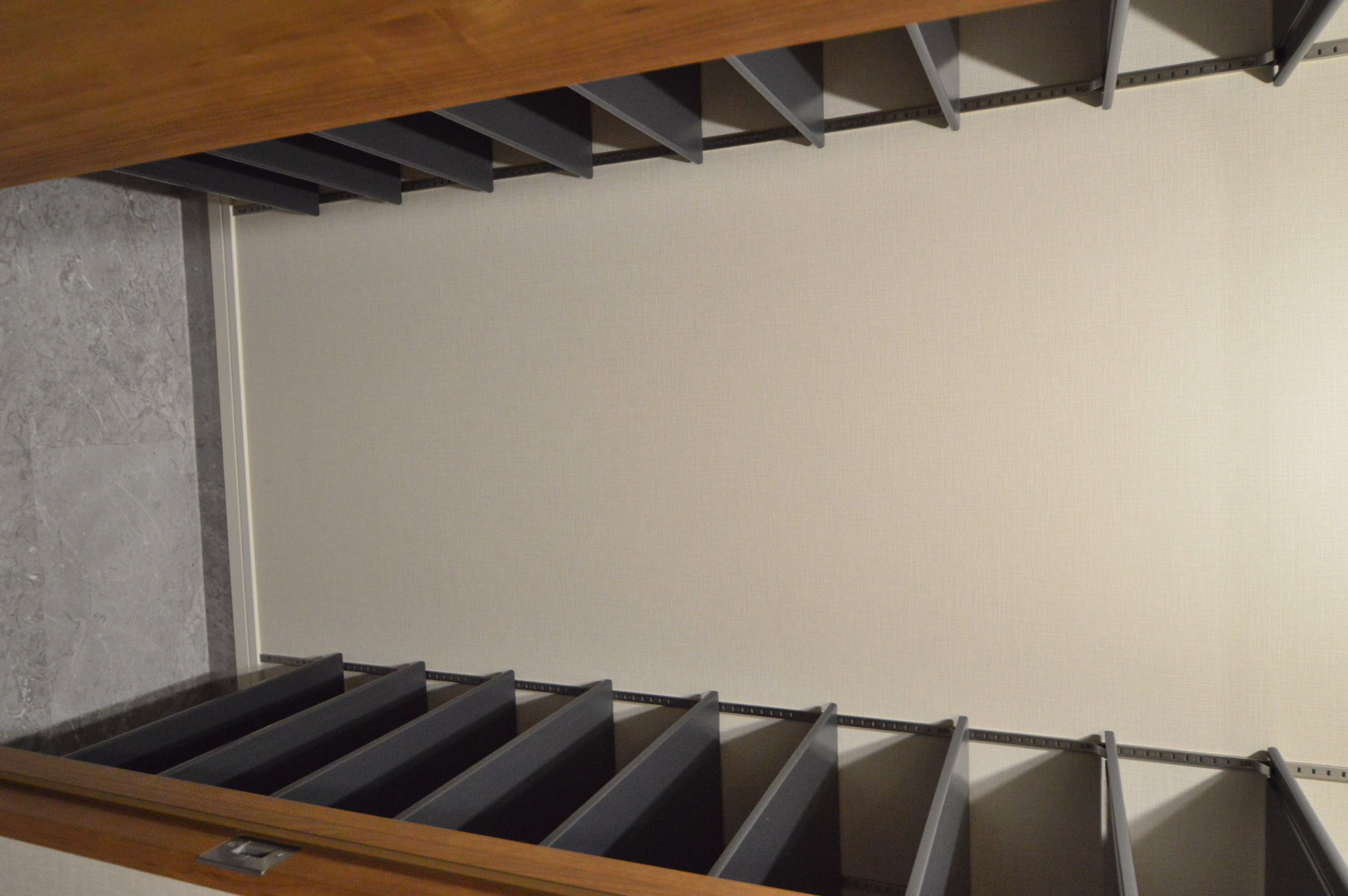 玄関　豊富なシューズボックス