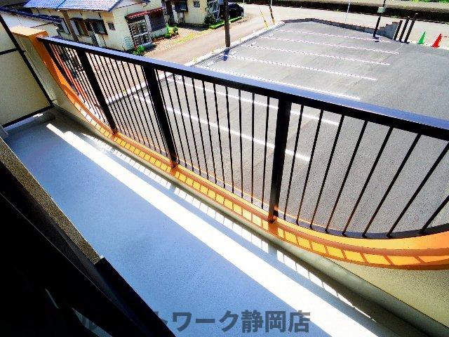 ＪＲ東海道本線 安倍川駅 徒歩14分 3階建 築49年の内装写真