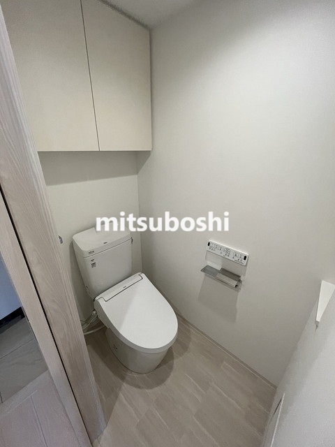 トイレ　同間取り別階写真です