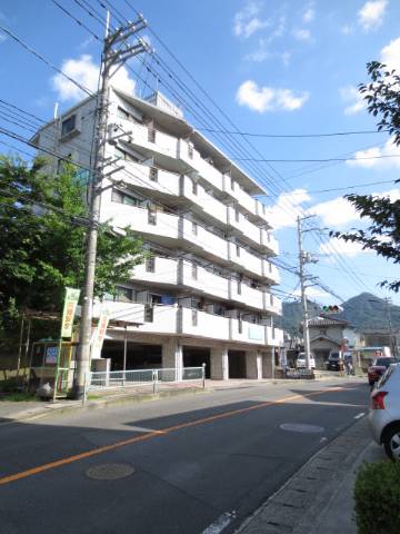 広島市安芸区矢野東のマンションの建物外観