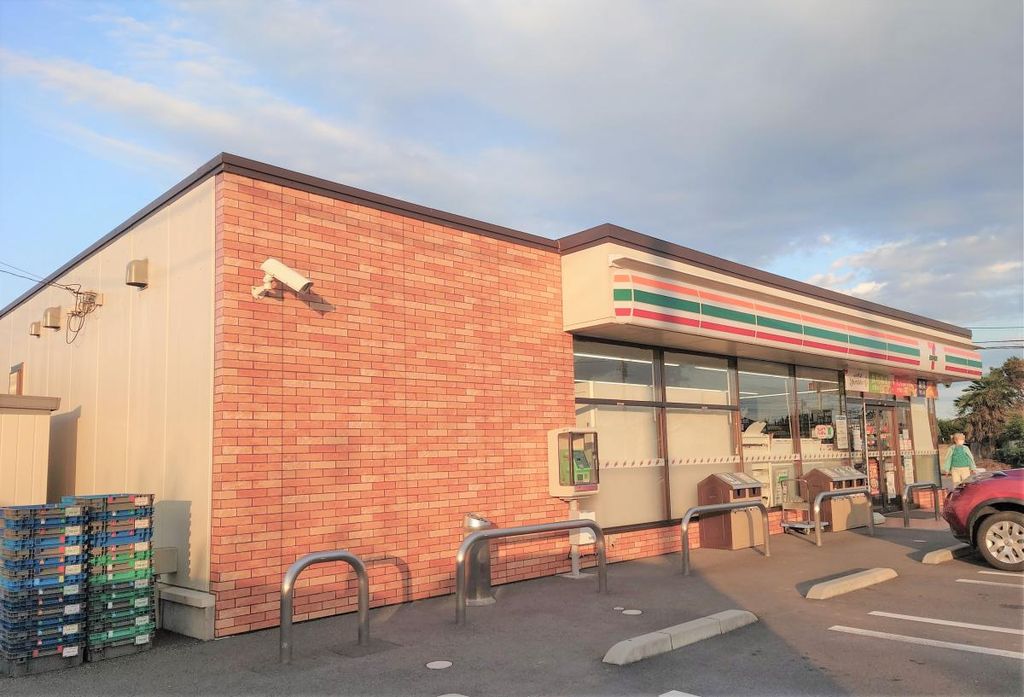 コンビニ　セブンイレブン 熊谷佐谷田南店（コンビニ）まで820m