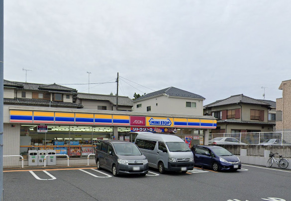 コンビニ　ミニストップ　千葉検見川２丁目店（コンビニ）まで372m
