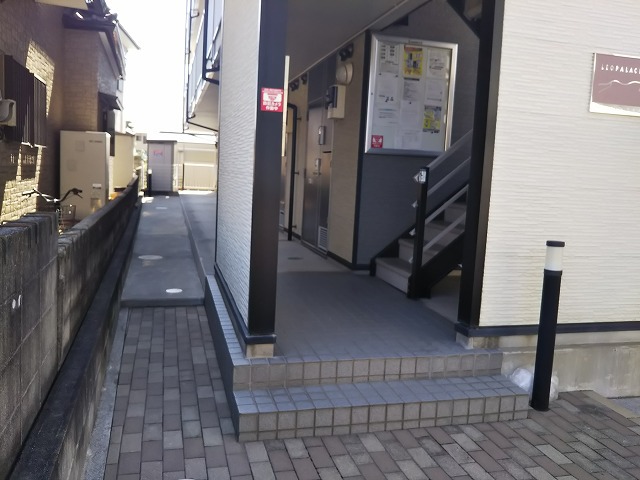 エントランス　エントランス