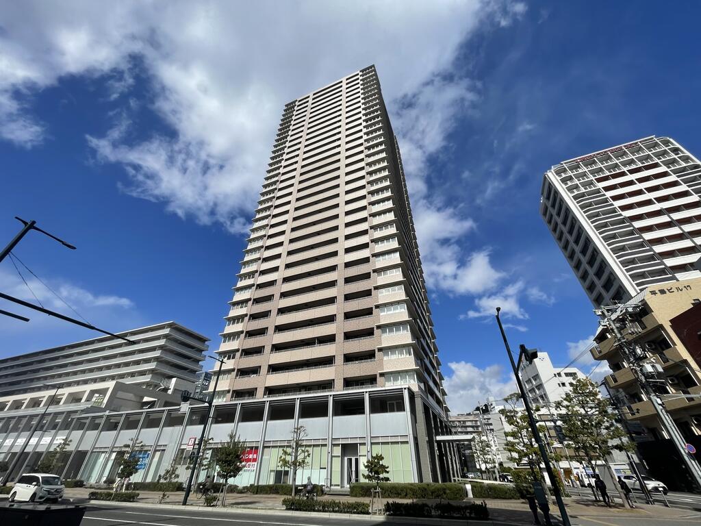 ザ・広島タワーの建物外観