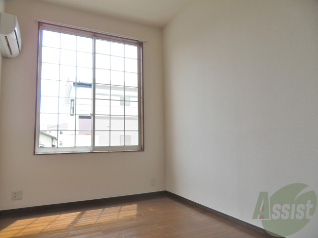 居室・リビング　この広さならソファやダイニングデーブルも置けるかも。