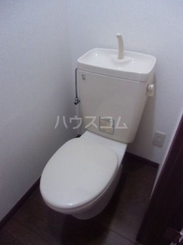 【大府市宮内町のアパートのトイレ】