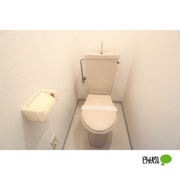 【札幌市厚別区厚別中央一条のマンションのトイレ】