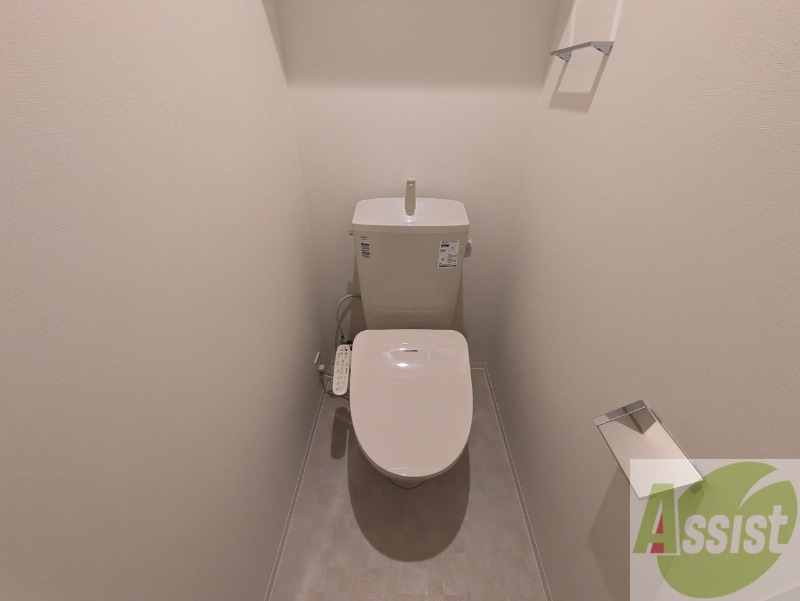 トイレ　シャワートイレになっているので快適です！