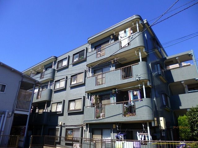 東村山市栄町のマンションの建物外観