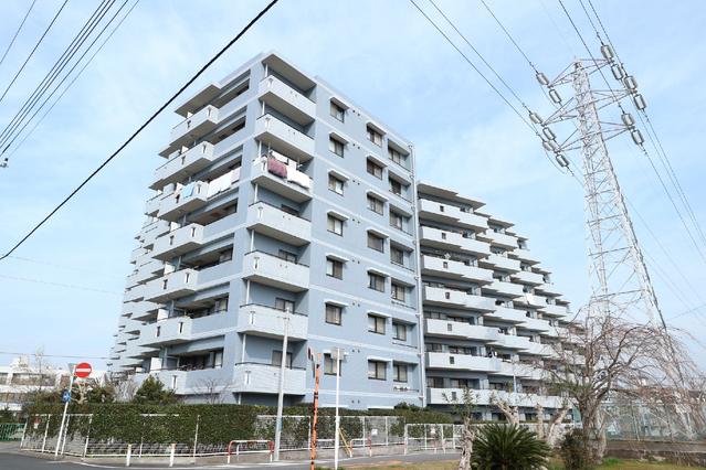 【蘇我ロイヤルコンフォート１０１Ａ棟の建物外観】