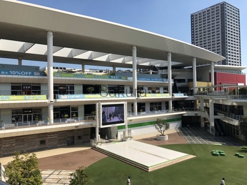 【川崎市幸区柳町のマンションのショッピングセンター】